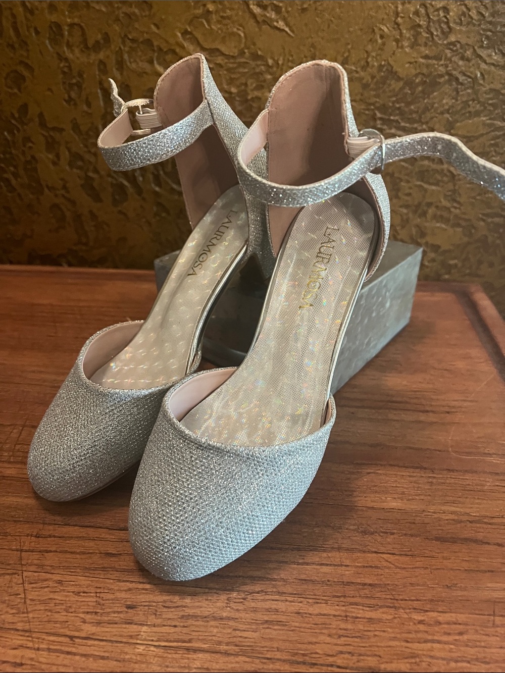 Glittery girls dress shoes